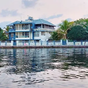 Captains Cabin Backwater Hotel